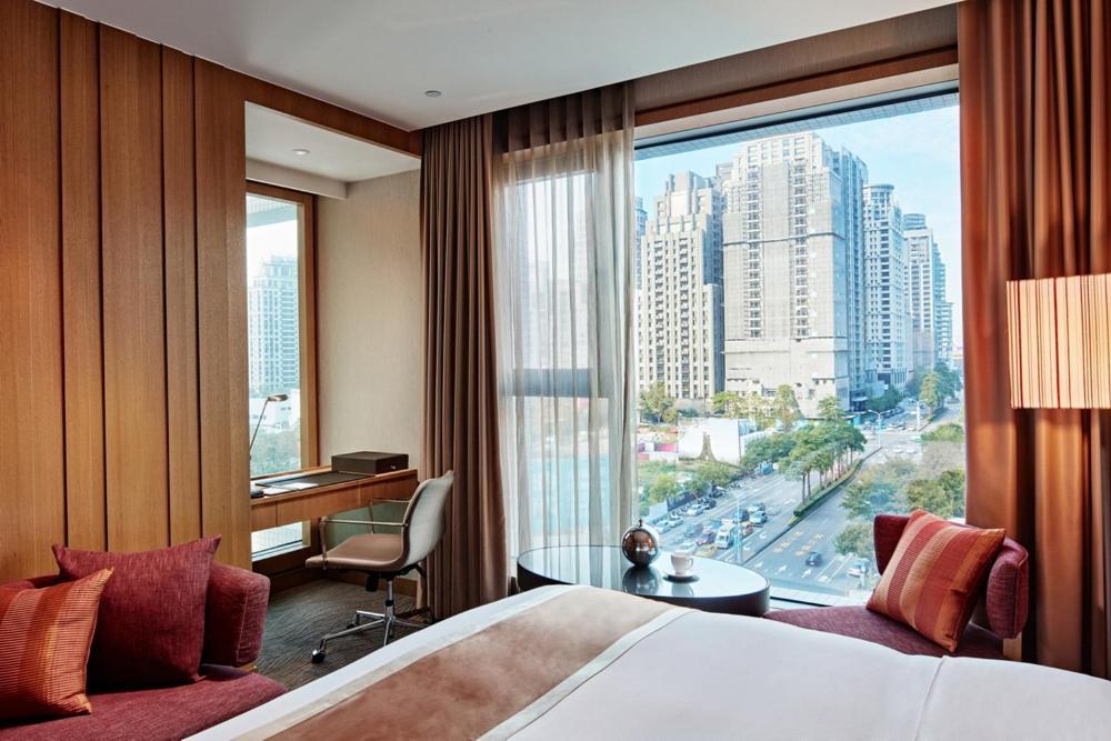 Millennium Hotel Taichung Exterior photo Deluxe Room